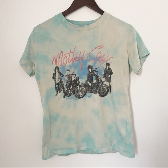 cotton on motley crue